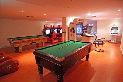 Beach Stay - Ocean & Riverview Resort Chevron Renaissance Central Surfers Paradise - Holiday Adelaide 29