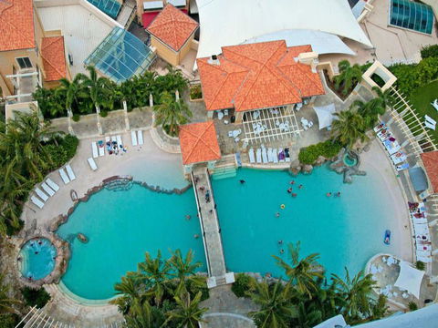 Beach Stay - Ocean & Riverview Resort Chevron Renaissance Central Surfers Paradise - Holiday Adelaide 12