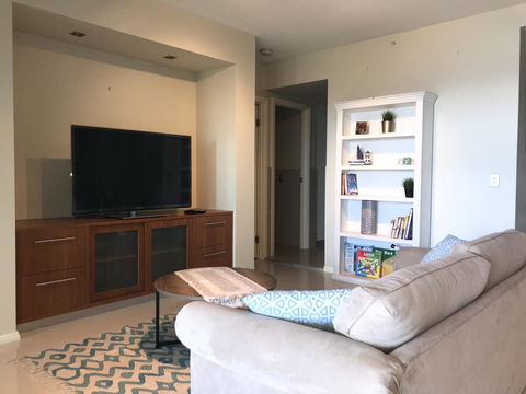 Proximity Waterfront Apartments - Holiday Adelaide 20