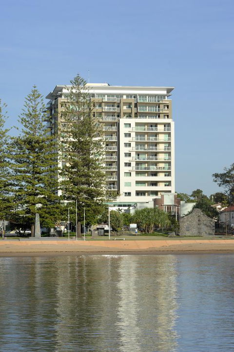 Proximity Waterfront Apartments - Holiday Adelaide 24