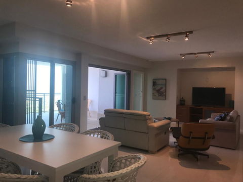 Proximity Waterfront Apartments - Holiday Adelaide 6
