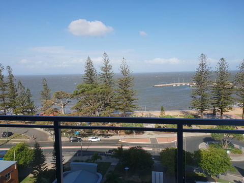 Proximity Waterfront Apartments - Holiday Adelaide 2