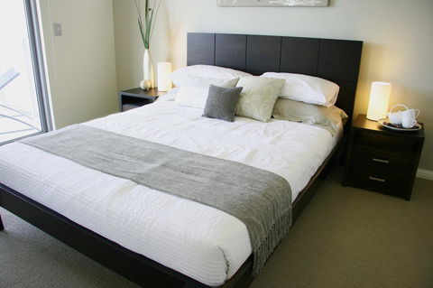 Proximity Waterfront Apartments - Holiday Adelaide 36