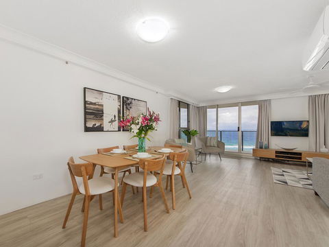 Sunbird Beach Resort Main Beach - Holiday Adelaide 33