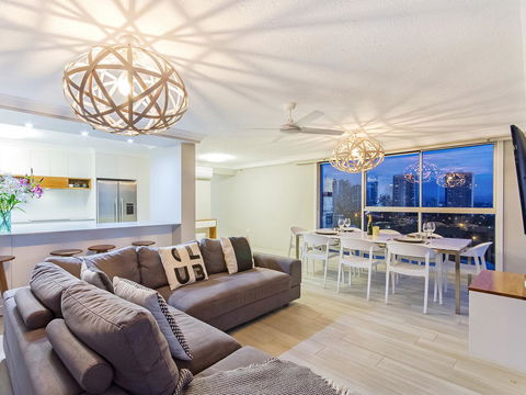 Sunbird Beach Resort Main Beach - Holiday Adelaide 4