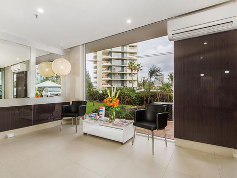 Sunbird Beach Resort Main Beach - Holiday Adelaide 44