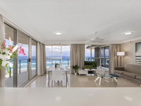 Sunbird Beach Resort Main Beach - Holiday Adelaide 18