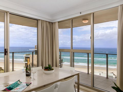 Sunbird Beach Resort Main Beach - Holiday Adelaide 17