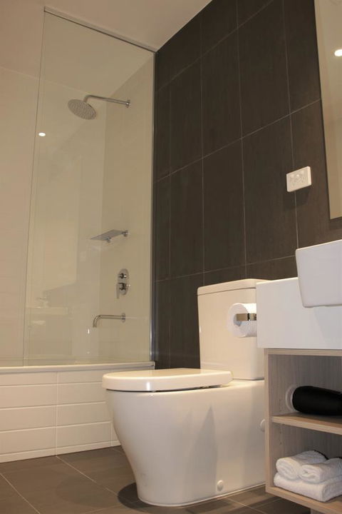 Quest Springfield Central - Holiday Adelaide 8
