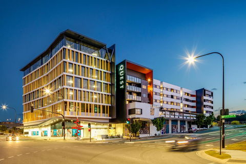 Quest Springfield Central - Holiday Adelaide 9