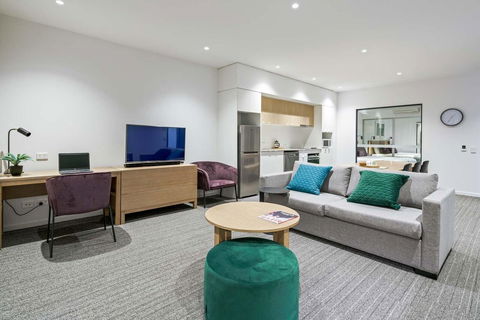 Quest Springfield Central - Holiday Adelaide 11