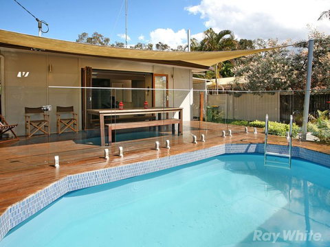 Beach House On Jones Parade, Central Coolum Beach - Holiday Adelaide 3