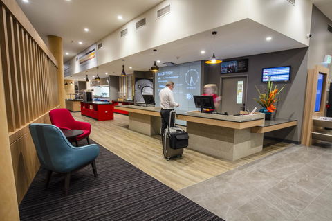 Ibis Mackay - Holiday Adelaide 6