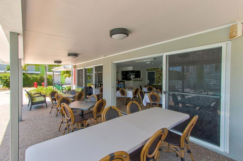 Mackay Oceanside Central Hotel Official - Holiday Adelaide 15