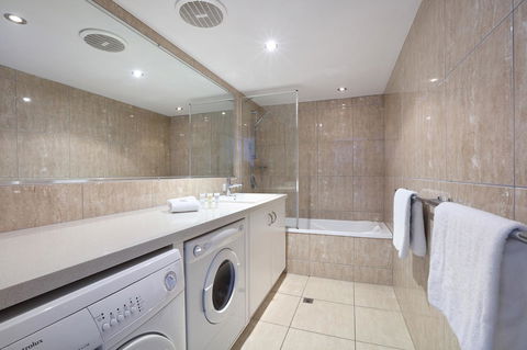 Peninsular Beachfront Resort - Holiday Adelaide 14