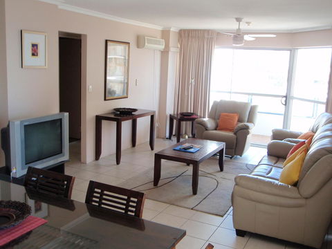 Grosvenor Beachfront Apartments Surfers Paradise - Holiday Adelaide 21