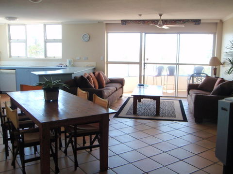 Grosvenor Beachfront Apartments Surfers Paradise - Holiday Adelaide 22