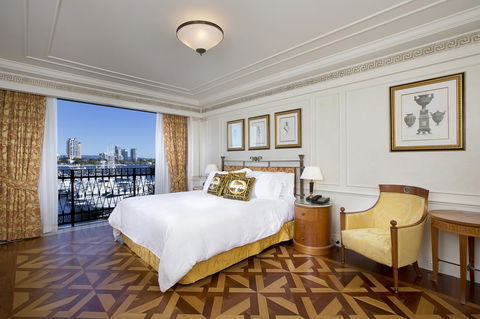 Imperial Hotel Gold Coast - Holiday Adelaide 4
