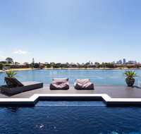 Rumrunner Resort - Holiday Adelaide