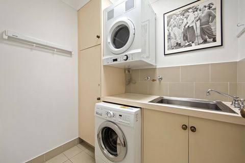 Montipora Unit 3 - In The Heart Of Airlie, Wi-fi And Netflix - Holiday Adelaide 9