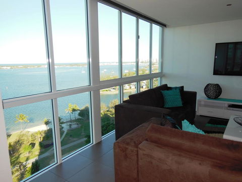 Crystal Bay On The Broadwater - Holiday Adelaide 32