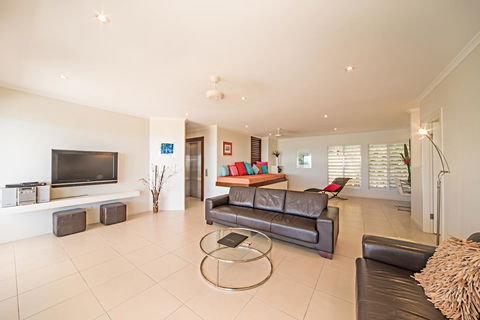 Sea Star Apartments - Holiday Adelaide 23