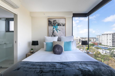 Sunset Retreat Mooloolaba - Holiday Adelaide 4