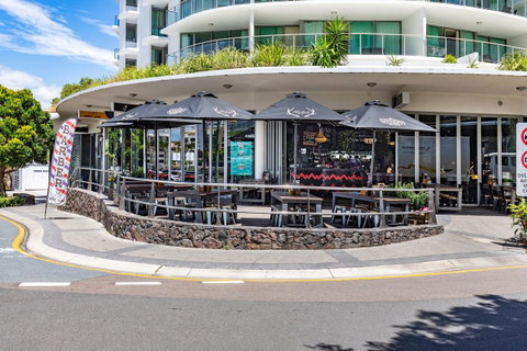 Sunset Retreat Mooloolaba - Holiday Adelaide 40