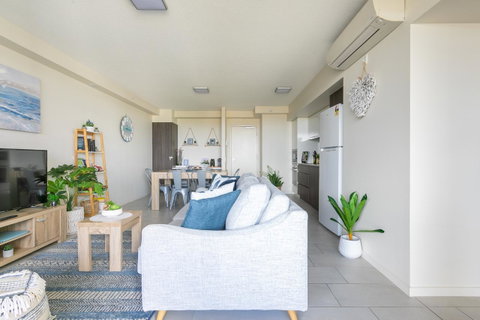 Sunset Retreat Mooloolaba - Holiday Adelaide 28
