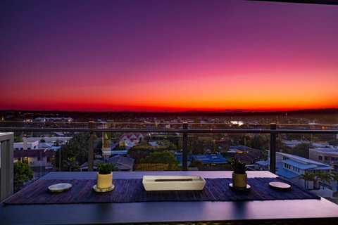 Sunset Retreat Mooloolaba - Holiday Adelaide 0