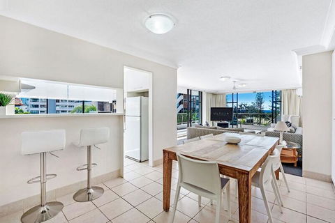 ULTIQA Beach Haven On Broadbeach - Holiday Adelaide 23