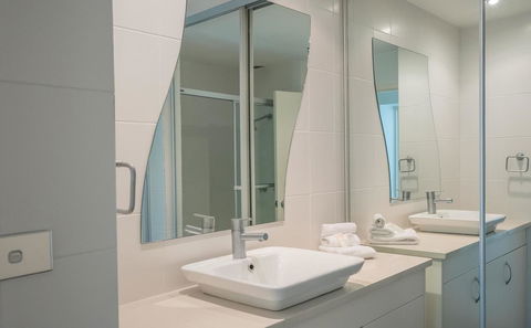 De Ville Apartments - Holiday Adelaide 25