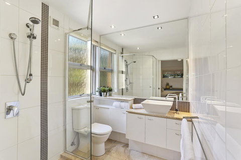 Noosa De Villa - Holiday Adelaide 6