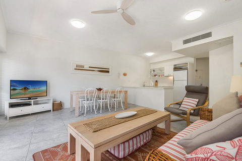 Mirra Chana - Holiday Adelaide 7