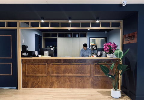 Woodroffe Hotel - Holiday Adelaide 2