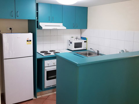 Surfers Beach Resort One - Holiday Adelaide 18