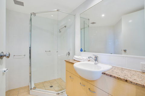 Kirra Beach Apartments - Holiday Adelaide 14