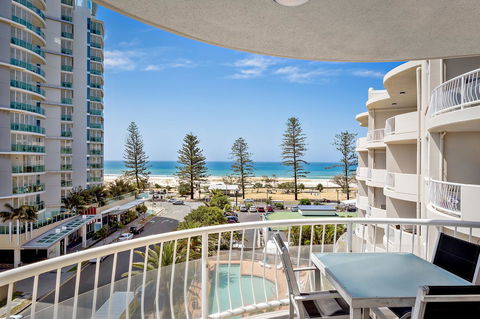 Kirra Beach Apartments - Holiday Adelaide 22