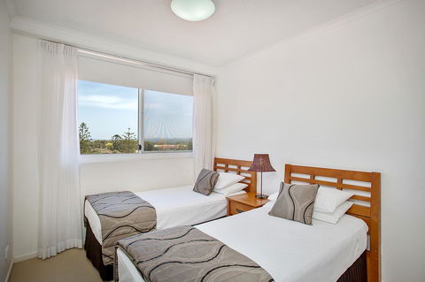 Kirra Beach Apartments - Holiday Adelaide 32