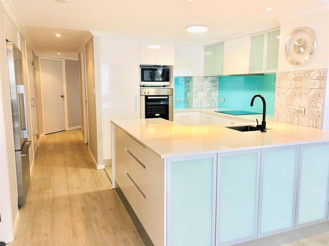 Kirra Beach Apartments - Holiday Adelaide 1