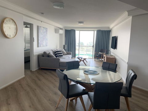 Ocean Plaza Resort - Holiday Adelaide 1