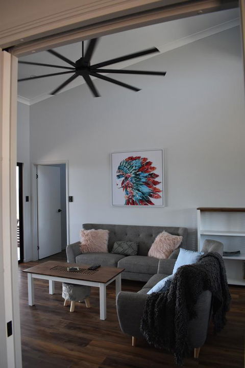 Ironbark House - Holiday Adelaide 15