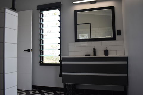 Ironbark House - Holiday Adelaide 26