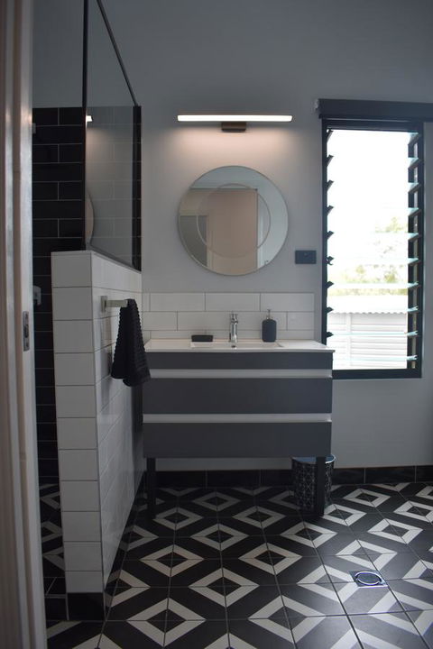 Ironbark House - Holiday Adelaide 13