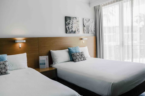 Novotel Cairns Oasis Resort - Holiday Adelaide 25