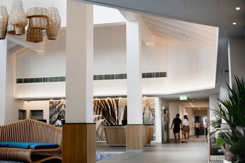 Novotel Cairns Oasis Resort - Holiday Adelaide 11