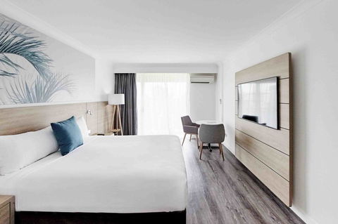 Novotel Cairns Oasis Resort - Holiday Adelaide 6