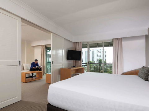 Novotel Cairns Oasis Resort - Holiday Adelaide 41