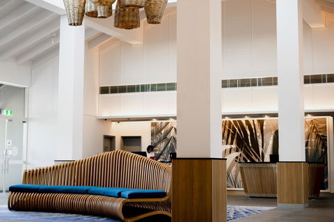 Novotel Cairns Oasis Resort - Holiday Adelaide 5
