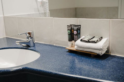 Novotel Cairns Oasis Resort - Holiday Adelaide 24